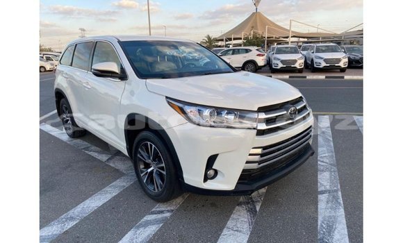 Buy Import Toyota Highlander White Car in Import - Dubai in Batken Buy Import Toyota Highlander White Car in Import - Dubai in Batken