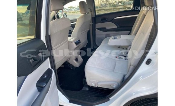 Buy Import Toyota Highlander White Car in Import - Dubai in Batken Buy Import Toyota Highlander White Car in Import - Dubai in Batken