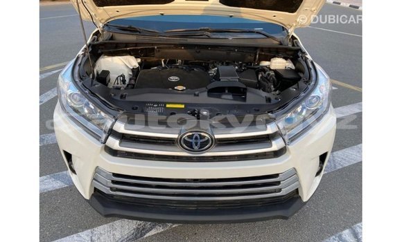 Buy Import Toyota Highlander White Car in Import - Dubai in Batken Buy Import Toyota Highlander White Car in Import - Dubai in Batken
