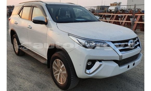 Buy Import Toyota Fortuner White Car in Import - Dubai in Batken Buy Import Toyota Fortuner White Car in Import - Dubai in Batken