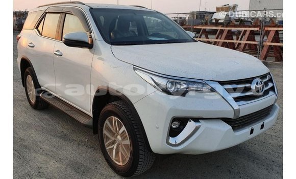 Buy Import Toyota Fortuner White Car in Import - Dubai in Batken Buy Import Toyota Fortuner White Car in Import - Dubai in Batken