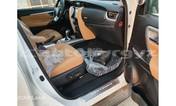 Buy Import Toyota Fortuner White Car in Import - Dubai in Batken Buy Import Toyota Fortuner White Car in Import - Dubai in Batken