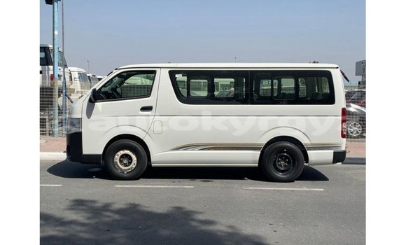Buy Import Toyota Hiace White Car in Import - Dubai in Batken Buy Import Toyota Hiace White Car in Import - Dubai in Batken