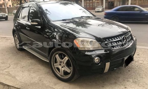 Buy Used Mercedes-Benz ML–Class Black Car in Bishkek in Bishkek