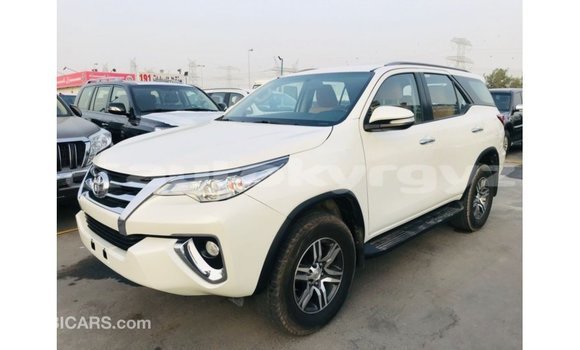 Buy Import Toyota Fortuner White Car in Import - Dubai in Batken Buy Import Toyota Fortuner White Car in Import - Dubai in Batken