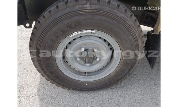 Buy Import Toyota Land Cruiser Beige Car in Import - Dubai in Batken Buy Import Toyota Land Cruiser Beige Car in Import - Dubai in Batken