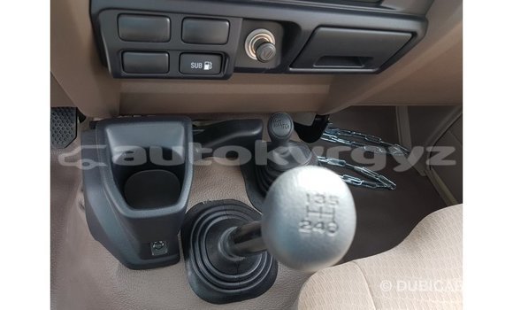 Buy Import Toyota Land Cruiser Beige Car in Import - Dubai in Batken Buy Import Toyota Land Cruiser Beige Car in Import - Dubai in Batken