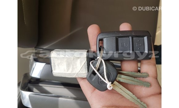 Buy Import Toyota Land Cruiser Beige Car in Import - Dubai in Batken Buy Import Toyota Land Cruiser Beige Car in Import - Dubai in Batken