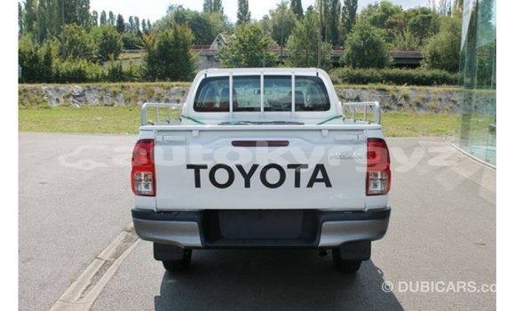 Buy Import Toyota Hilux White Car in Import - Dubai in Batken Buy Import Toyota Hilux White Car in Import - Dubai in Batken