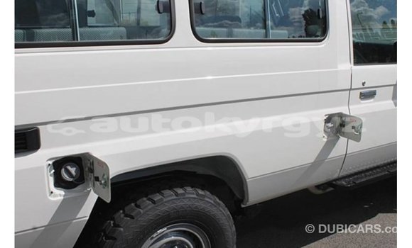 Buy Import Toyota Land Cruiser White Car in Import - Dubai in Batken Buy Import Toyota Land Cruiser White Car in Import - Dubai in Batken