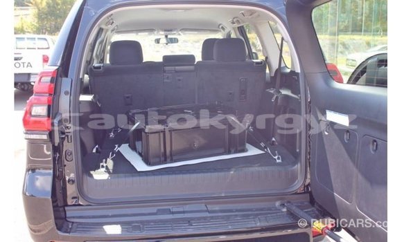Buy Import Toyota Hilux Black Car in Import - Dubai in Batken Buy Import Toyota Hilux Black Car in Import - Dubai in Batken