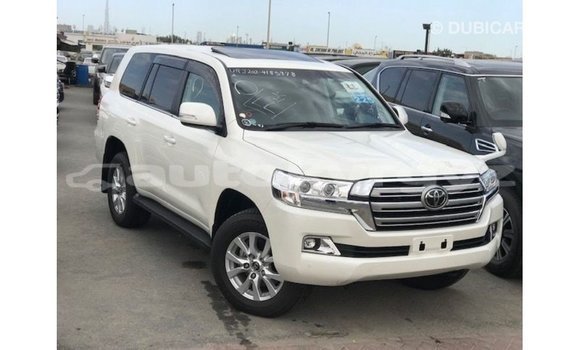 Buy Import Toyota Land Cruiser White Car in Import - Dubai in Batken Buy Import Toyota Land Cruiser White Car in Import - Dubai in Batken