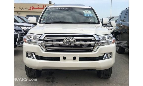Buy Import Toyota Land Cruiser White Car in Import - Dubai in Batken Buy Import Toyota Land Cruiser White Car in Import - Dubai in Batken