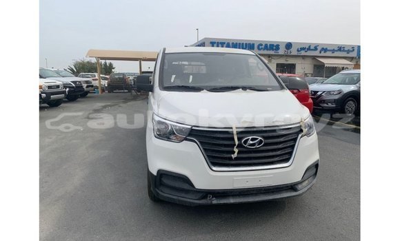 Buy Import Hyundai Cargo White Car in Import - Dubai in Batken Buy Import Hyundai Cargo White Car in Import - Dubai in Batken