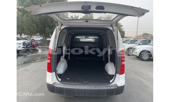 Buy Import Hyundai Cargo White Car in Import - Dubai in Batken Buy Import Hyundai Cargo White Car in Import - Dubai in Batken