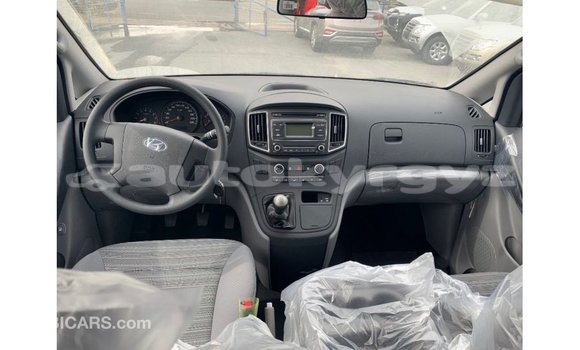 Buy Import Hyundai Cargo White Car in Import - Dubai in Batken Buy Import Hyundai Cargo White Car in Import - Dubai in Batken