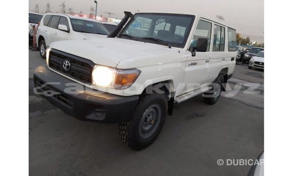 Buy Import Toyota Land Cruiser White Car in Import - Dubai in Batken Buy Import Toyota Land Cruiser White Car in Import - Dubai in Batken