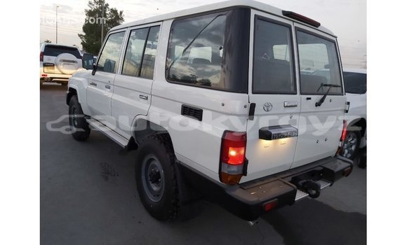 Buy Import Toyota Land Cruiser White Car in Import - Dubai in Batken Buy Import Toyota Land Cruiser White Car in Import - Dubai in Batken