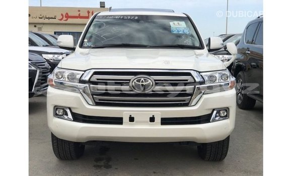 Buy Import Toyota Land Cruiser White Car in Import - Dubai in Batken Buy Import Toyota Land Cruiser White Car in Import - Dubai in Batken