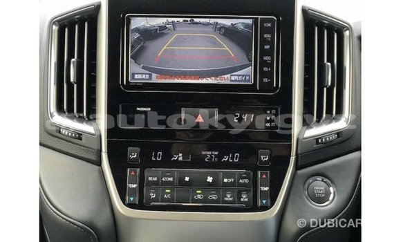 Buy Import Toyota Land Cruiser White Car in Import - Dubai in Batken Buy Import Toyota Land Cruiser White Car in Import - Dubai in Batken