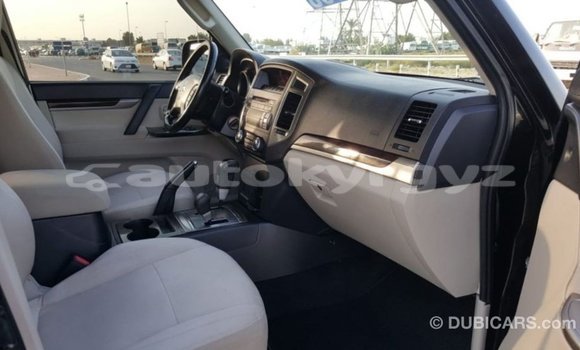 Buy Import Mitsubishi Pajero Black Car in Import - Dubai in Batken Buy Import Mitsubishi Pajero Black Car in Import - Dubai in Batken