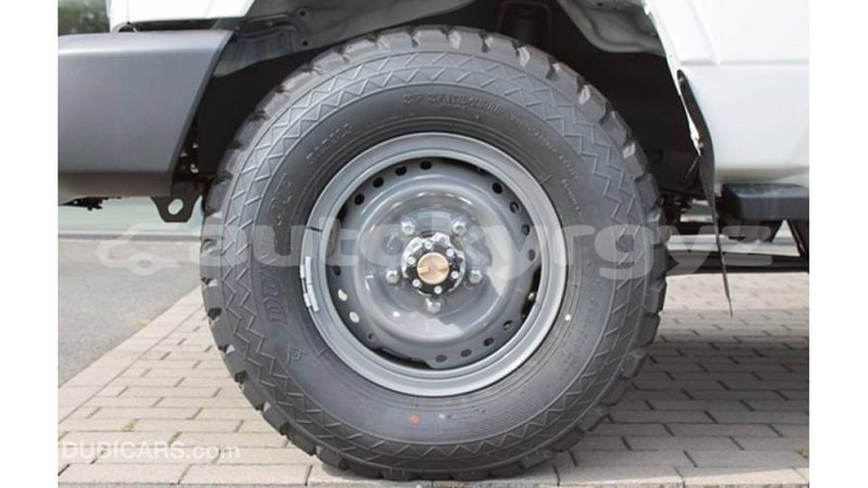Big with watermark toyota land cruiser batken import dubai 3505