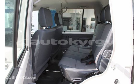 Buy Import Toyota Land Cruiser White Car in Import - Dubai in Batken Buy Import Toyota Land Cruiser White Car in Import - Dubai in Batken