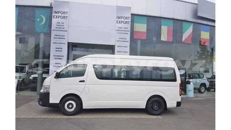 Big with watermark toyota hiace batken import dubai 3511