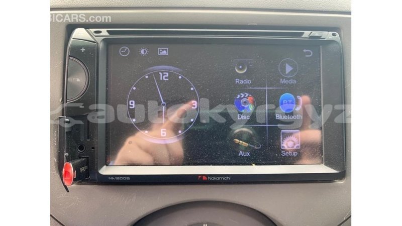 Big with watermark nissan sunny batken import dubai 3515