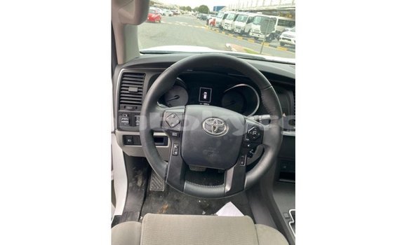 Buy Import Toyota Sequoia White Car in Import - Dubai in Batken Buy Import Toyota Sequoia White Car in Import - Dubai in Batken