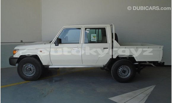 Buy Import Toyota Land Cruiser White Car in Import - Dubai in Batken Buy Import Toyota Land Cruiser White Car in Import - Dubai in Batken