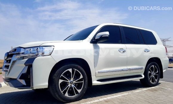 Buy Import Toyota Land Cruiser White Car in Import - Dubai in Batken Buy Import Toyota Land Cruiser White Car in Import - Dubai in Batken