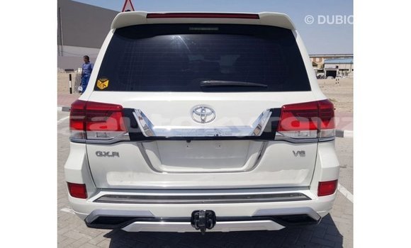 Buy Import Toyota Land Cruiser White Car in Import - Dubai in Batken Buy Import Toyota Land Cruiser White Car in Import - Dubai in Batken