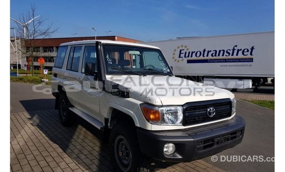 Buy Import Toyota Land Cruiser White Car in Import - Dubai in Batken Buy Import Toyota Land Cruiser White Car in Import - Dubai in Batken