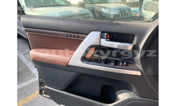 Buy Import Toyota Land Cruiser Black Car in Import - Dubai in Batken Buy Import Toyota Land Cruiser Black Car in Import - Dubai in Batken