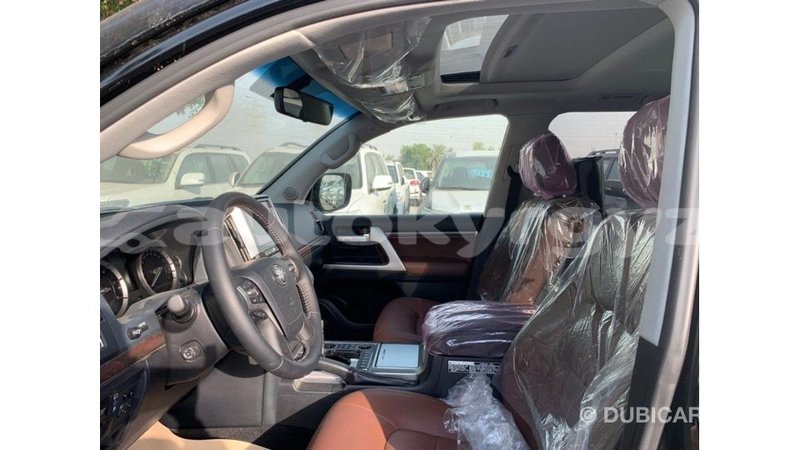 Big with watermark toyota land cruiser batken import dubai 3550