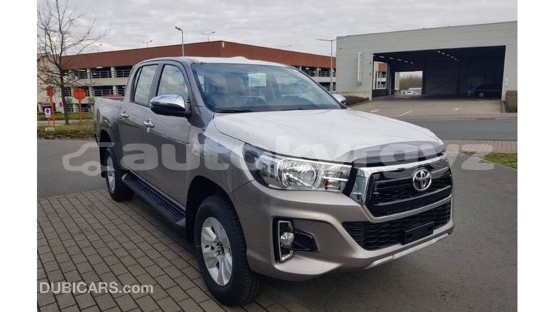 Big with watermark toyota hilux batken import dubai 3551