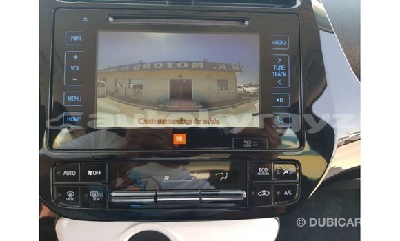 Buy Import Toyota Prius White Car in Import - Dubai in Batken Buy Import Toyota Prius White Car in Import - Dubai in Batken
