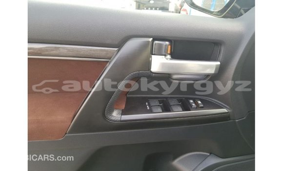 Buy Import Toyota Land Cruiser Black Car in Import - Dubai in Batken Buy Import Toyota Land Cruiser Black Car in Import - Dubai in Batken