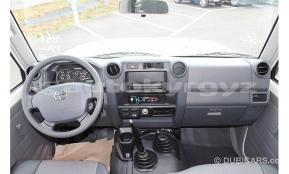 Buy Import Toyota Land Cruiser White Car in Import - Dubai in Batken Buy Import Toyota Land Cruiser White Car in Import - Dubai in Batken