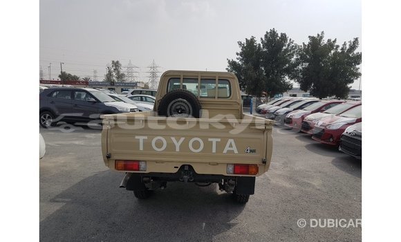 Buy Import Toyota Land Cruiser Beige Car in Import - Dubai in Batken Buy Import Toyota Land Cruiser Beige Car in Import - Dubai in Batken