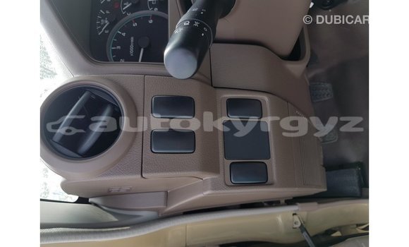 Buy Import Toyota Land Cruiser Beige Car in Import - Dubai in Batken Buy Import Toyota Land Cruiser Beige Car in Import - Dubai in Batken
