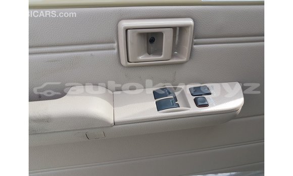 Buy Import Toyota Land Cruiser Beige Car in Import - Dubai in Batken Buy Import Toyota Land Cruiser Beige Car in Import - Dubai in Batken