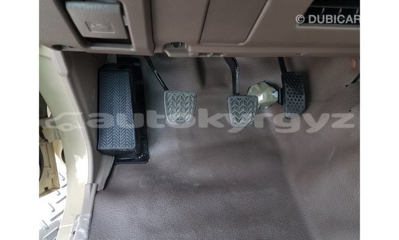 Buy Import Toyota Land Cruiser Beige Car in Import - Dubai in Batken Buy Import Toyota Land Cruiser Beige Car in Import - Dubai in Batken