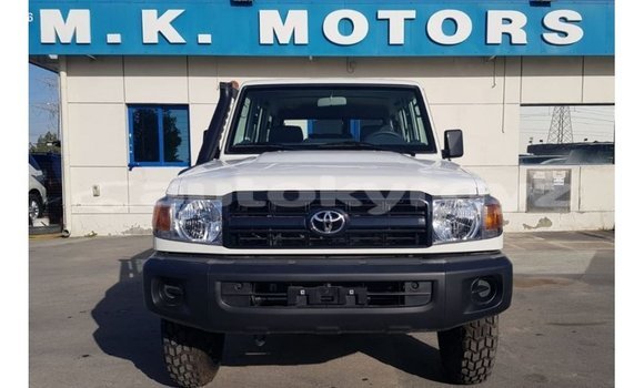 Buy Import Toyota Land Cruiser White Car in Import - Dubai in Batken Buy Import Toyota Land Cruiser White Car in Import - Dubai in Batken
