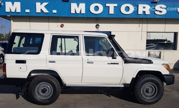 Buy Import Toyota Land Cruiser White Car in Import - Dubai in Batken Buy Import Toyota Land Cruiser White Car in Import - Dubai in Batken
