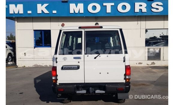 Buy Import Toyota Land Cruiser White Car in Import - Dubai in Batken Buy Import Toyota Land Cruiser White Car in Import - Dubai in Batken