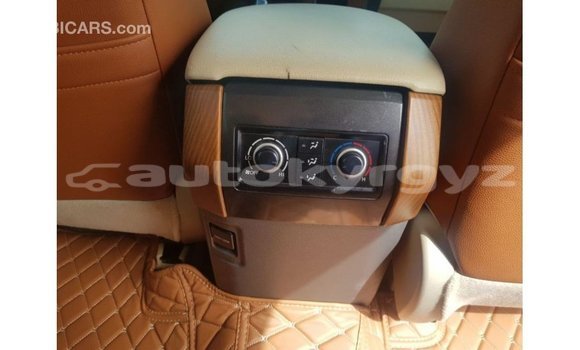 Buy Import Toyota Land Cruiser White Car in Import - Dubai in Batken Buy Import Toyota Land Cruiser White Car in Import - Dubai in Batken