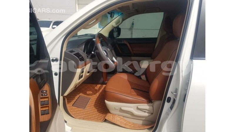 Big with watermark toyota land cruiser batken import dubai 3605