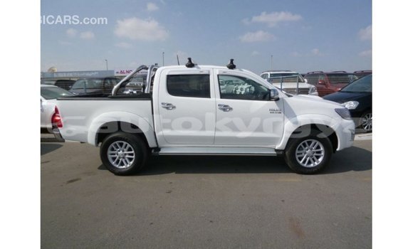 Buy Import Toyota Hilux White Car in Import - Dubai in Batken Buy Import Toyota Hilux White Car in Import - Dubai in Batken